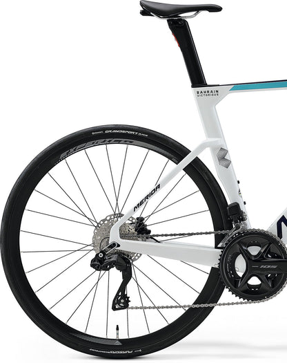 Merida Reacto 6000 Carbon Road Bike 2024 - Team Replica