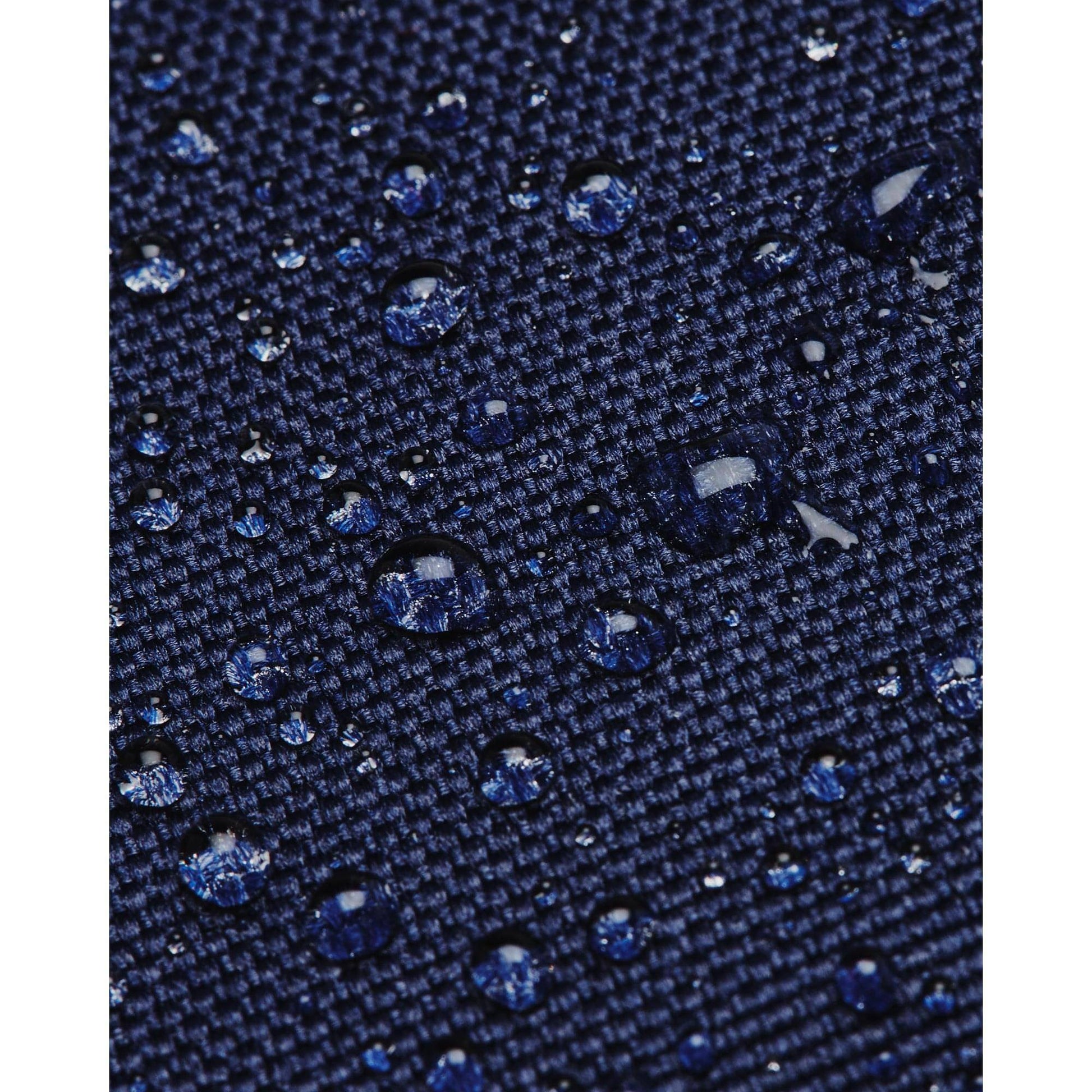 Under Armour Undeniable Small Holdall Details