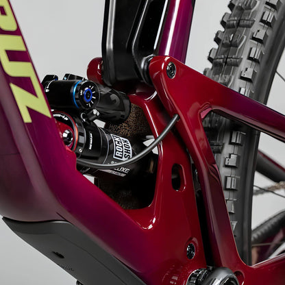 Santa Cruz Hightower 3 C S Carbon Mountain Bike 2023 - Matte Emerald