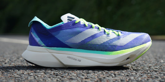 Carbon plate running shoes