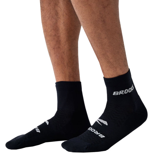 Brooks Run In (3 Pack) Quarter Running Socks - Black