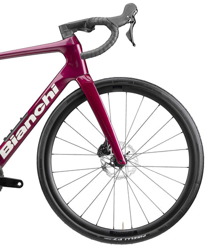 Bianchi Infinito 105 Carbon Road Bike 2026 - Red Ruby