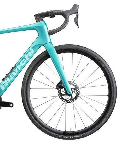 Bianchi Infinito 105 Di2 Carbon Road Bike 2026 - Metallic Celeste