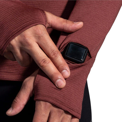 Brooks Notch Thermal Long Sleeve Details