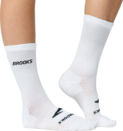 Brooks Run-In (3 Pack) Crew Running Socks - White