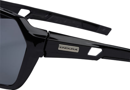 Endura SingleTrack Cycling Sunglasses - Black