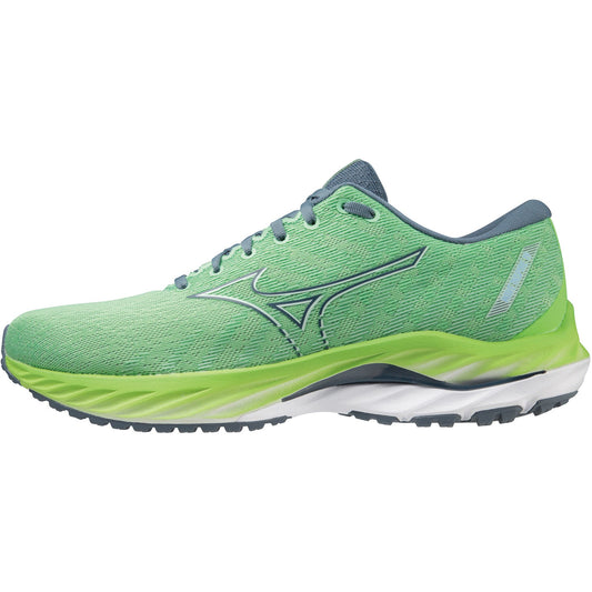 Green men's running shoe with dynamic fit technology and breathable mesh upper, featuring a prominent swoosh logo on the side and cushioned sole for running comfort.