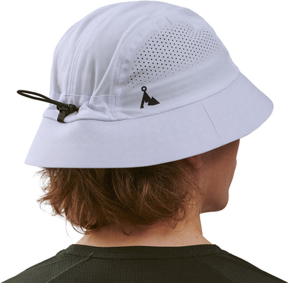 Vaga Feather Running Bucket Hat - White