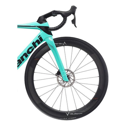 Bianchi Oltre Comp Rival AXS Carbon Road Bike 2024 - Celeste