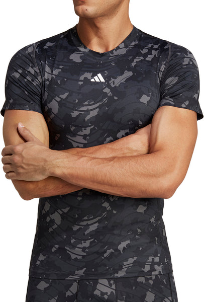 fitting model adidas