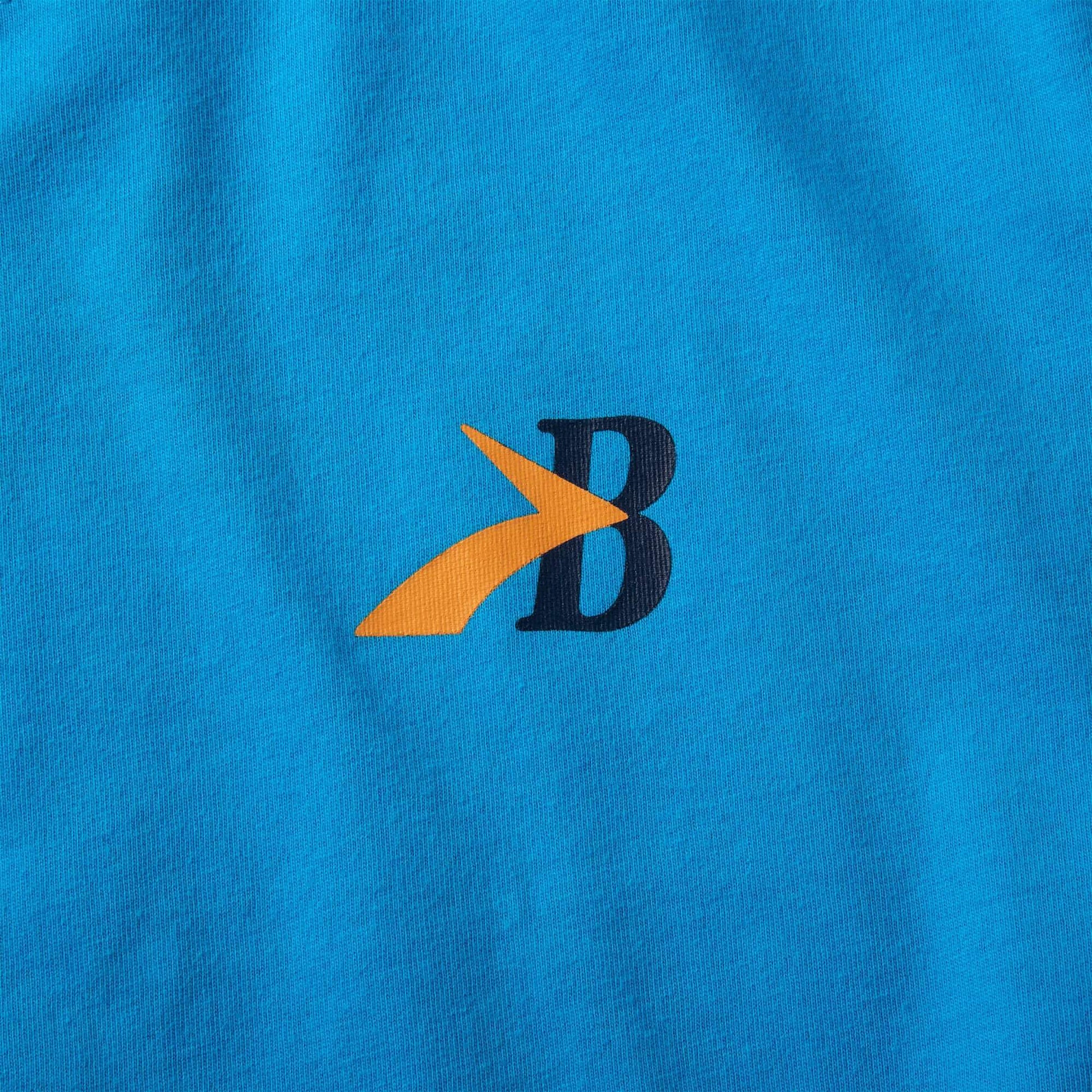 Brooks Distance Short Sleeve Details